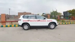 2021 Tata Safari Sport 4